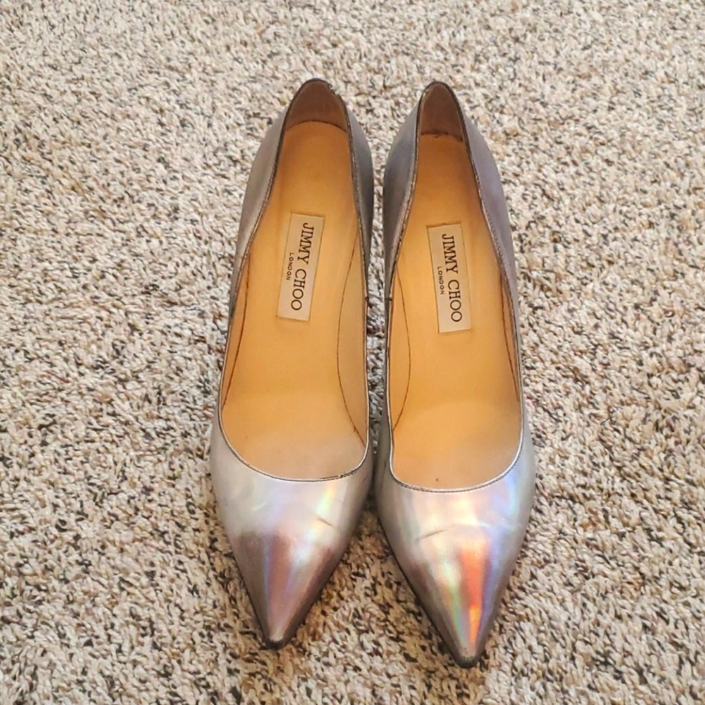 Used iridescent silver/rainbow smoky-gray pumps